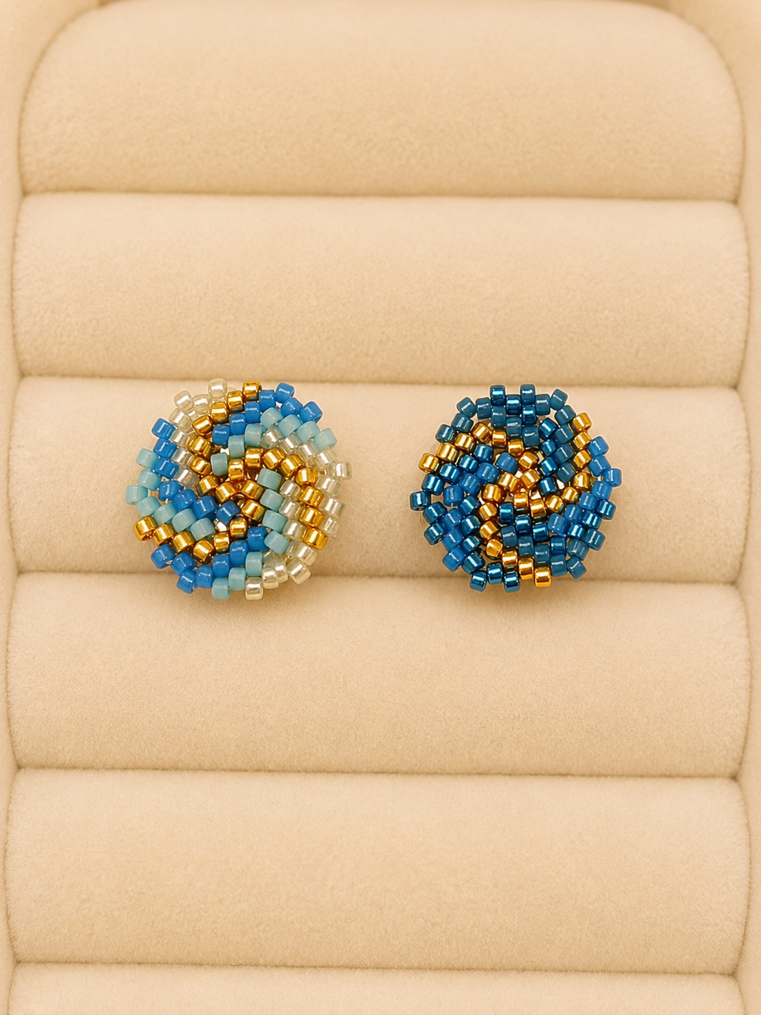 Aretes artesanales azul
